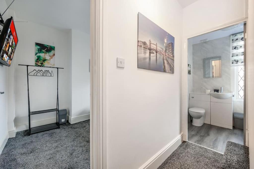 -16Pt- For Your Relaxed & Cosy Stay & Free Parking Leeds  Exterior photo
