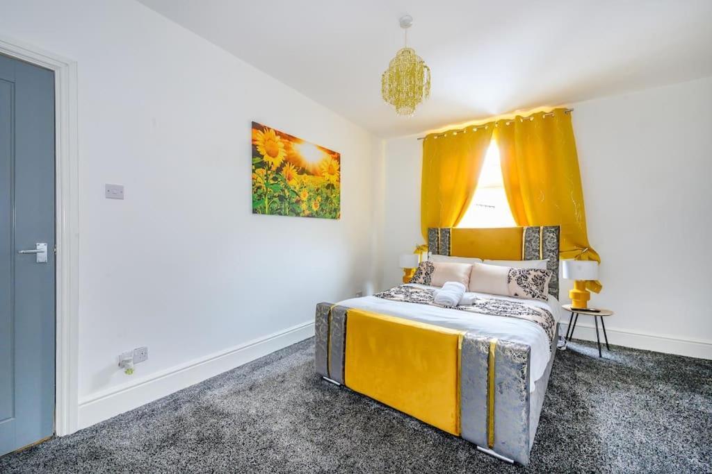 -16Pt- For Your Relaxed & Cosy Stay & Free Parking Leeds  Exterior photo