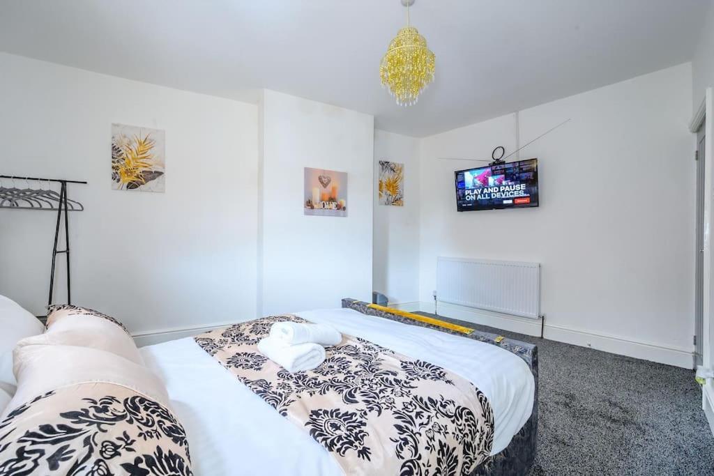 -16Pt- For Your Relaxed & Cosy Stay & Free Parking Leeds  Exterior photo